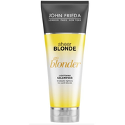 Zesvětlujicí šampon pro blond vlasy Sheer Blonde Go Blonder (Lightening Shampoo) 250 ml