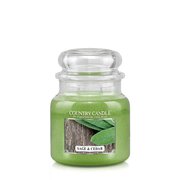 Country Candle Sage & Cedar vonná svíčka střední 2-knotová (453 g)
