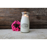 MILKHOUSE CANDLE Lilac & Wildflowers vonná svíčka MILKBOTTLE (227 g)