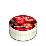 Kringle Candle Bourbon Apple & Oud vonná svíčka (42g)