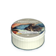 Kringle Candle Kittens & Cashmere vonná svíčka (42g)